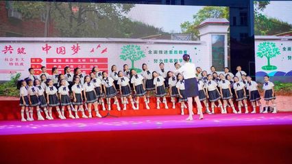 文化浸润校园 艺术点亮梦想