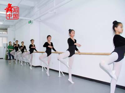 舞蹈女神们的“养成计划” 教育文化活动策划